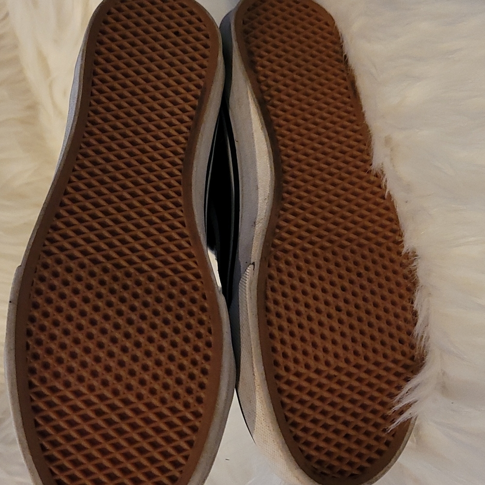 Vans - Picture 3 of 3